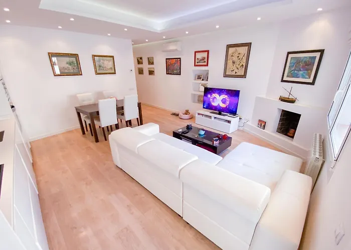 Anna & Thomas - Center Apartman Sitges